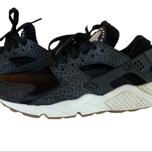 Nike Air Huarache Run Premium